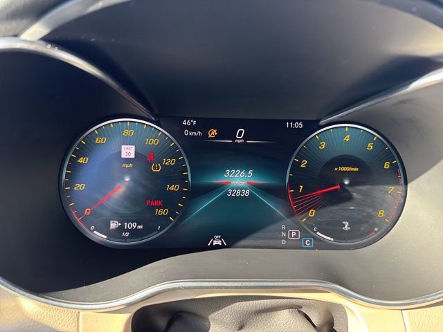 Used 2022 Mercedes-Benz GLC 300 4MATIC image 4