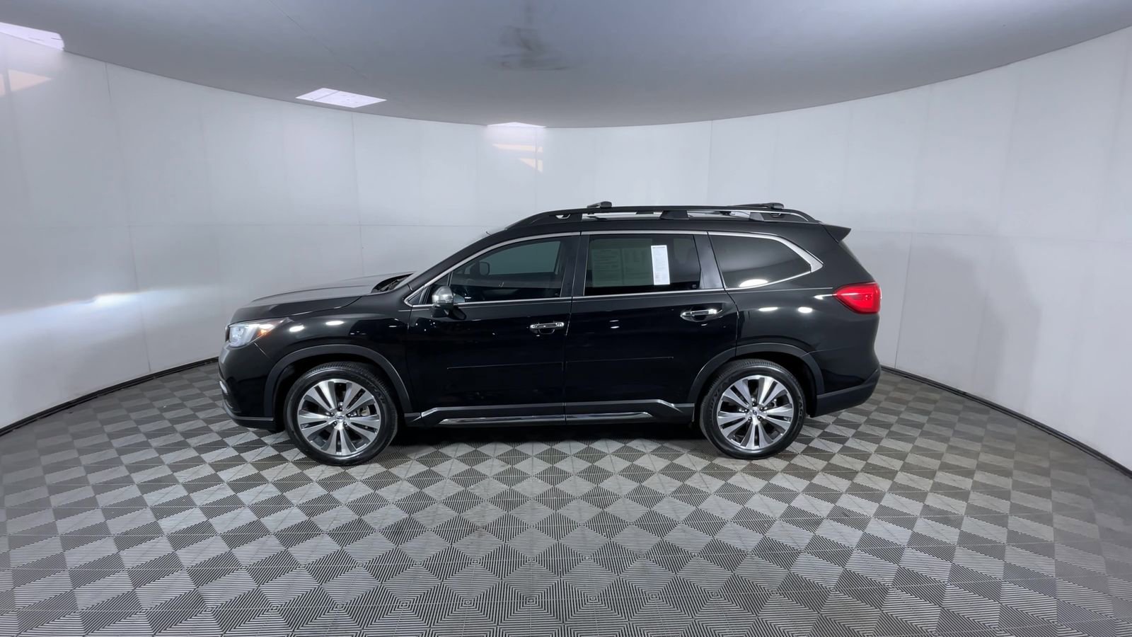 Used 2020 Subaru Ascent Touring AWD/4WD image 5