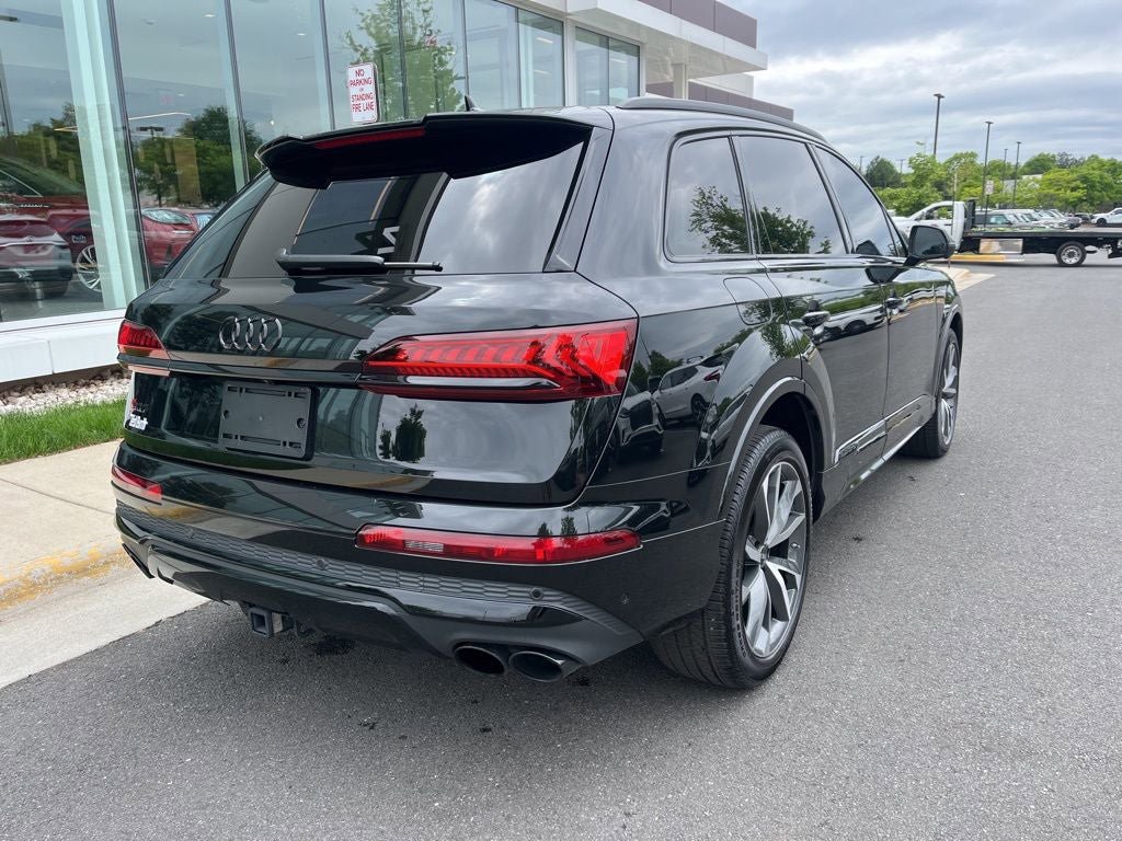 Used 2023 Audi SQ7 Prestige AWD/4WD image 8
