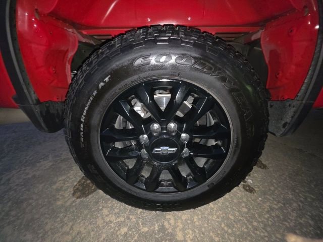 Used 2025 Chevrolet Silverado 2500 Custom w/ Custom Value Package image 28