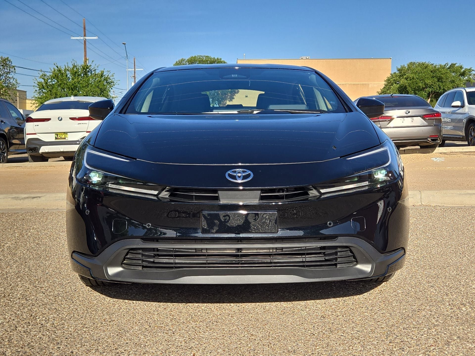 Used 2025 Toyota Prius LE FWD image 10