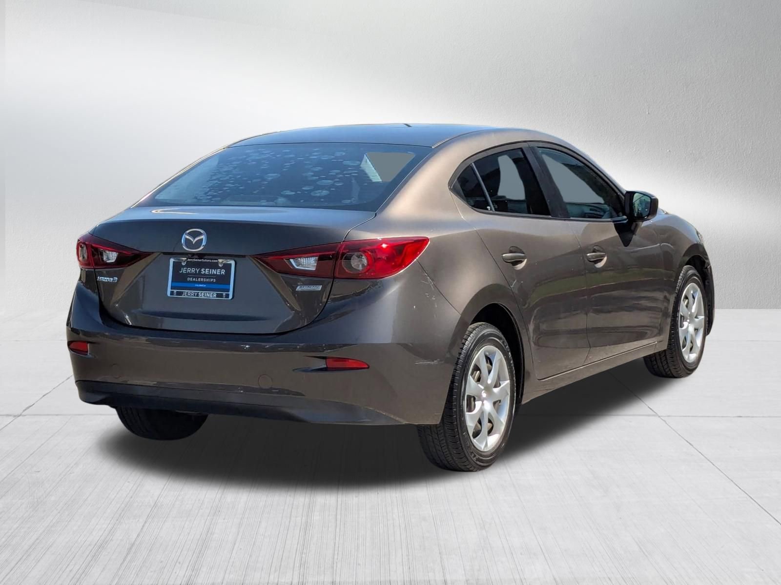 Used 2017 MAZDA MAZDA3 Sport FWD image 5