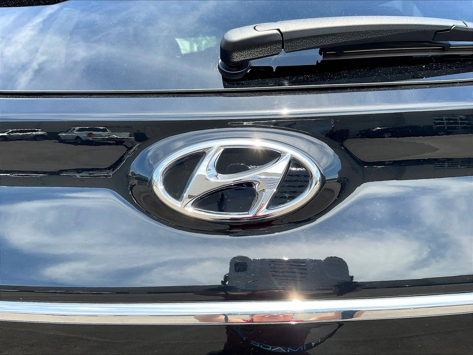 Used 2023 Hyundai Kona Limited AWD/4WD image 24