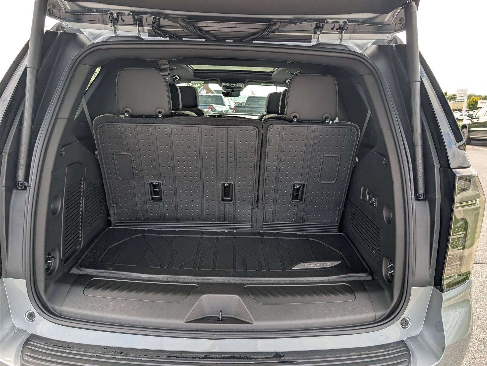 New 2027 Chevrolet Tahoe LT w/ Advanced Technology Package AWD/4WD image 10