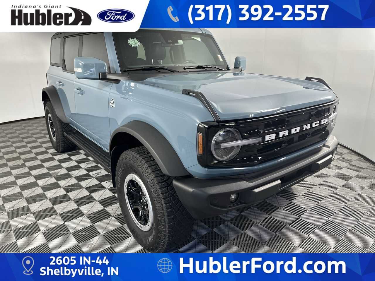 Used 2023 Ford Bronco Outer Banks w/ Sasquatch Package AWD/4WD image 2