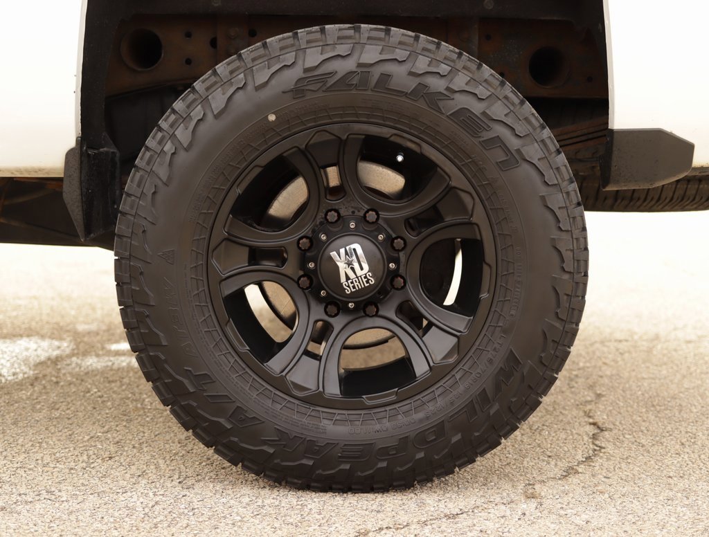 Used 2015 Chevrolet Silverado 2500 LTZ w/ LTZ Plus Package image 42