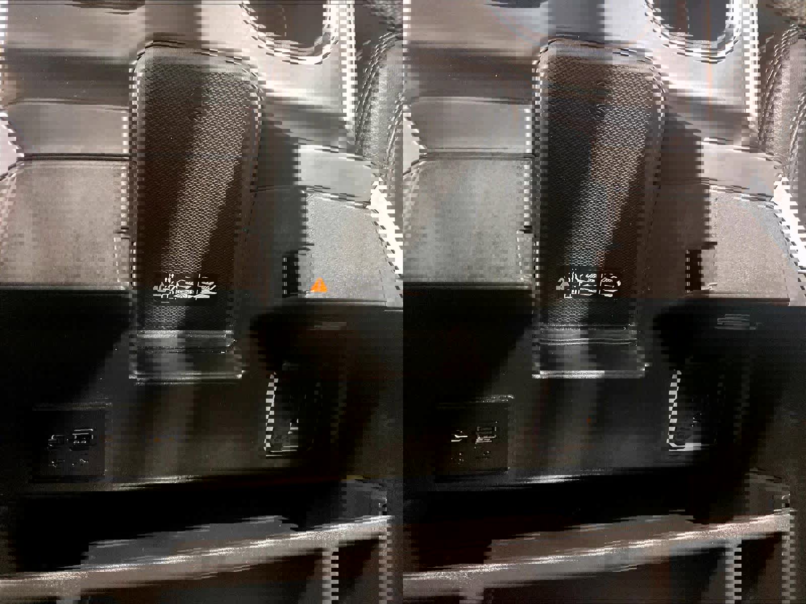 Used 2022 Chevrolet Silverado 1500 High Country w/ High Country Premium Package image 27