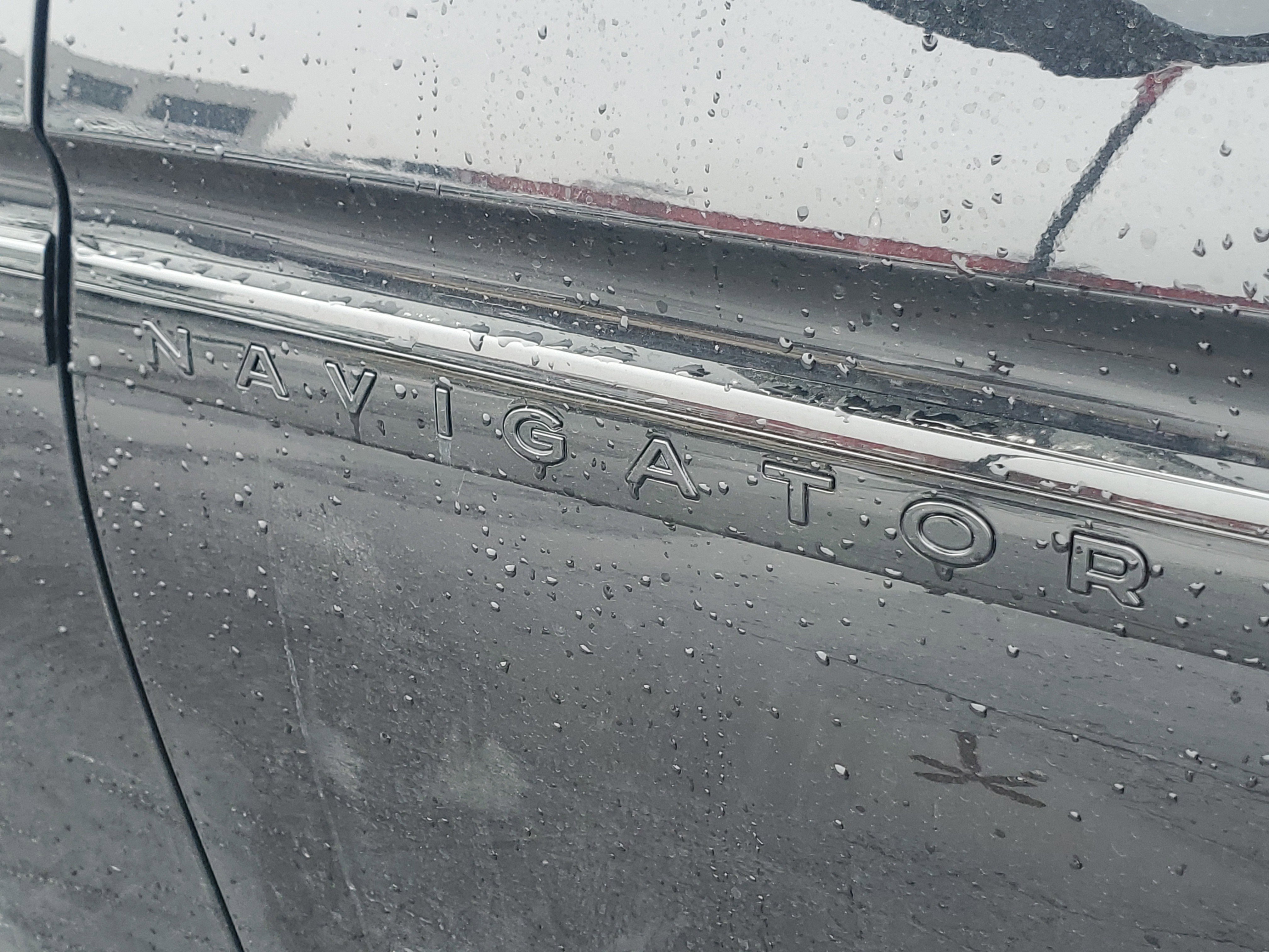 New 2026 Lincoln Navigator Reserve w/ Jet Appearance Package image 7