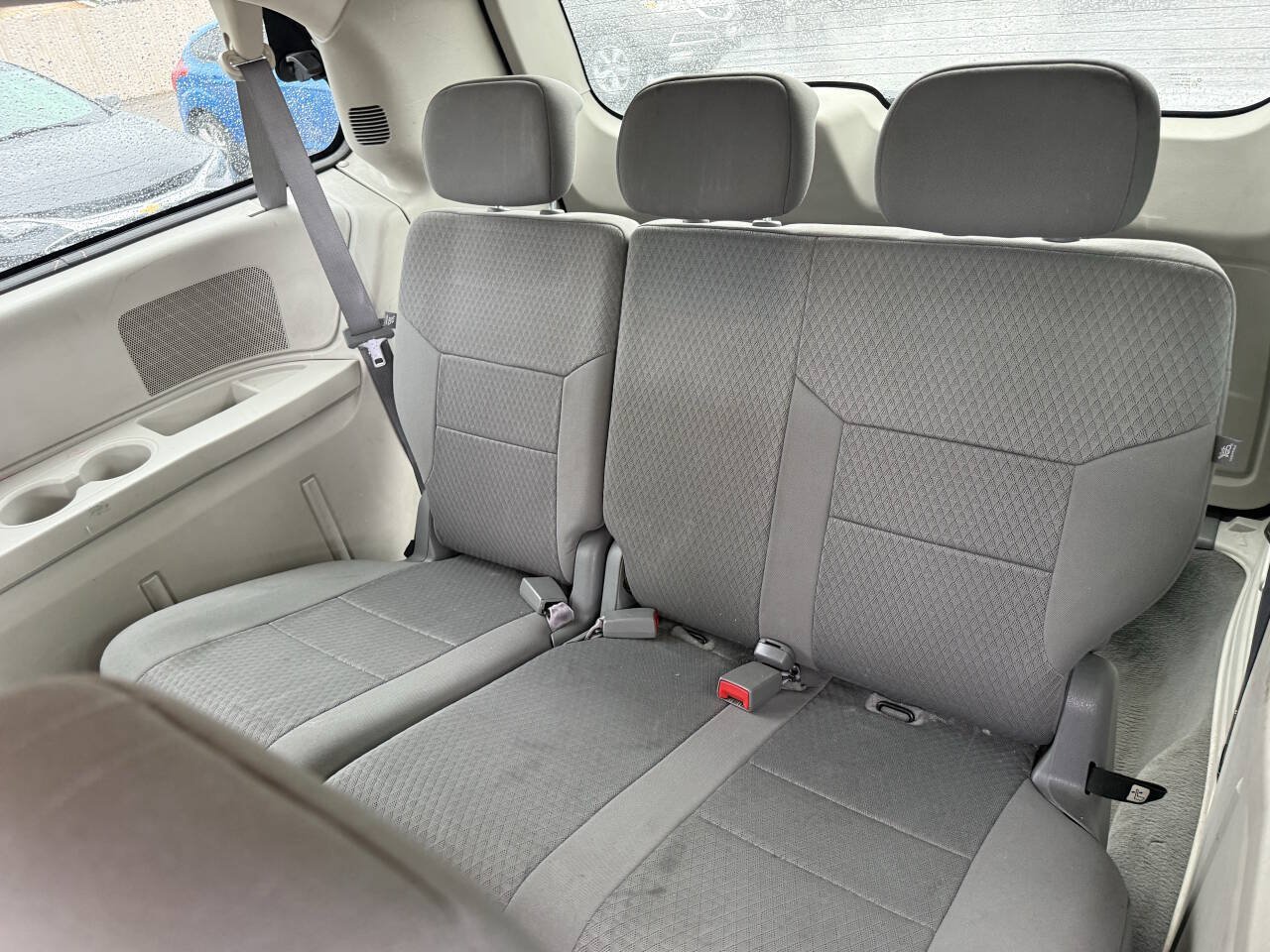 Used 2008 Chrysler Town & Country LX FWD image 16