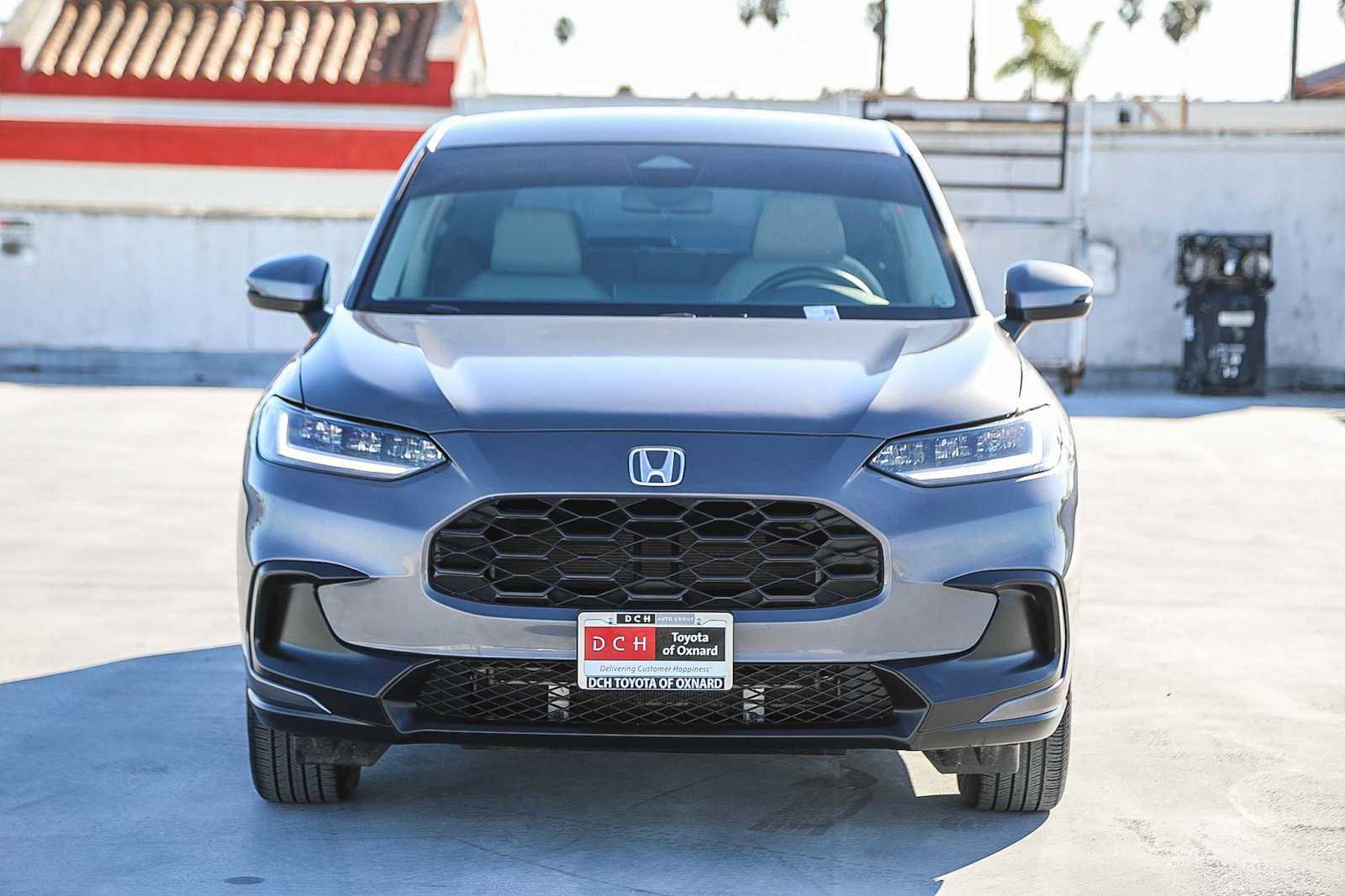 Used 2023 Honda HR-V LX image 3