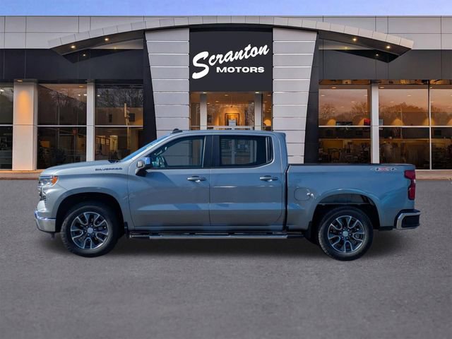 Used 2024 Chevrolet Silverado 1500 LT image 2