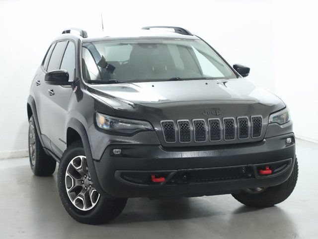 Used 2022 Jeep Cherokee Trailhawk w/ Comfort/Convenience Group AWD/4WD image 2