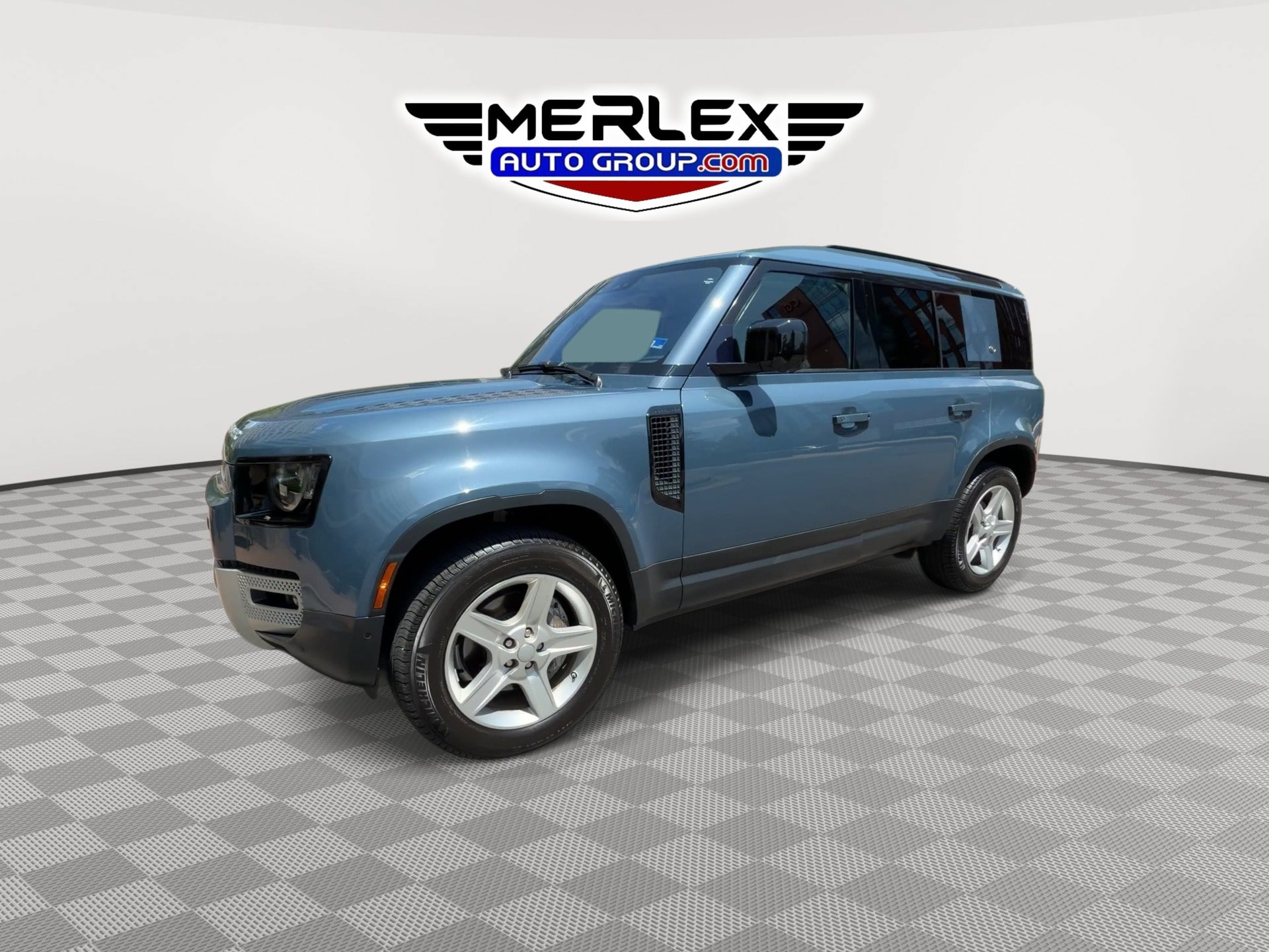 Used 2020 Land Rover Defender 110 SE AWD/4WD image 4