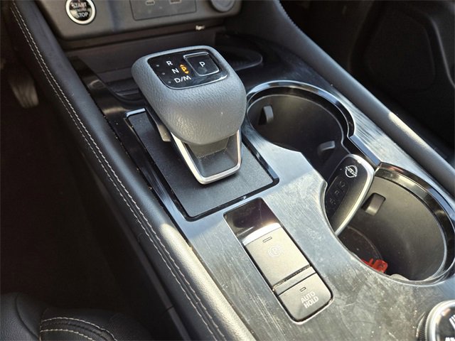 Used 2023 Nissan Rogue SL image 15