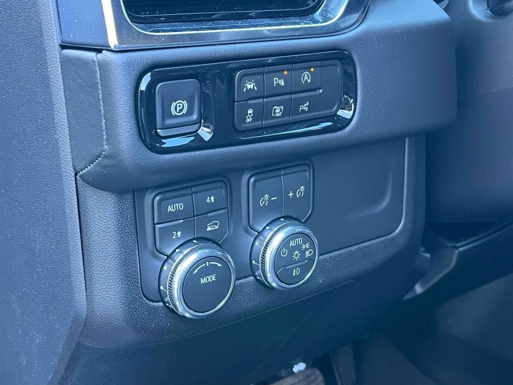 New 2026 GMC Yukon XL Elevation AWD/4WD image 26