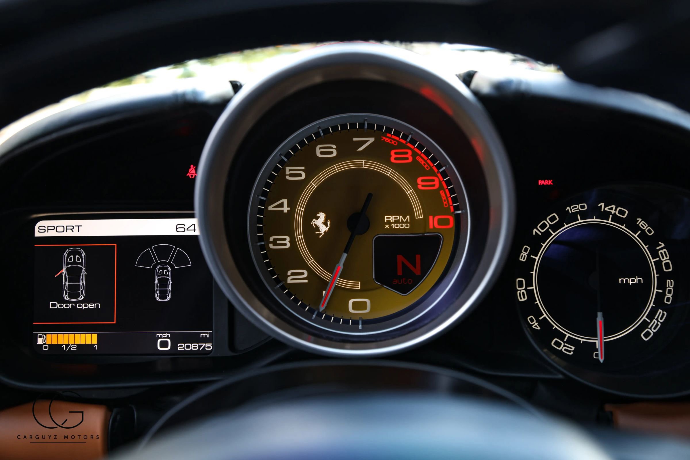Used 2016 Ferrari California T RWD image 11