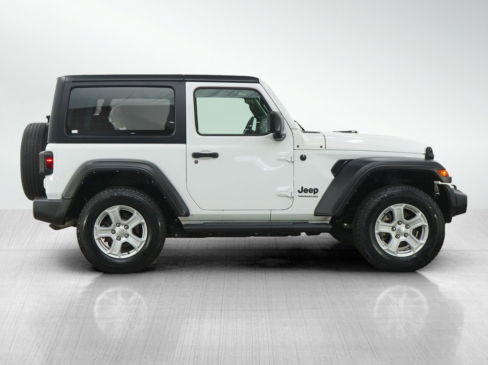 Used 2022 Jeep Wrangler Sport S image 6