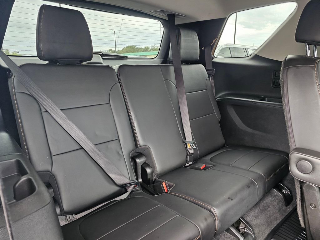 Certified 2020 Chevrolet Traverse LT w/ LT Premium Package FWD image 14