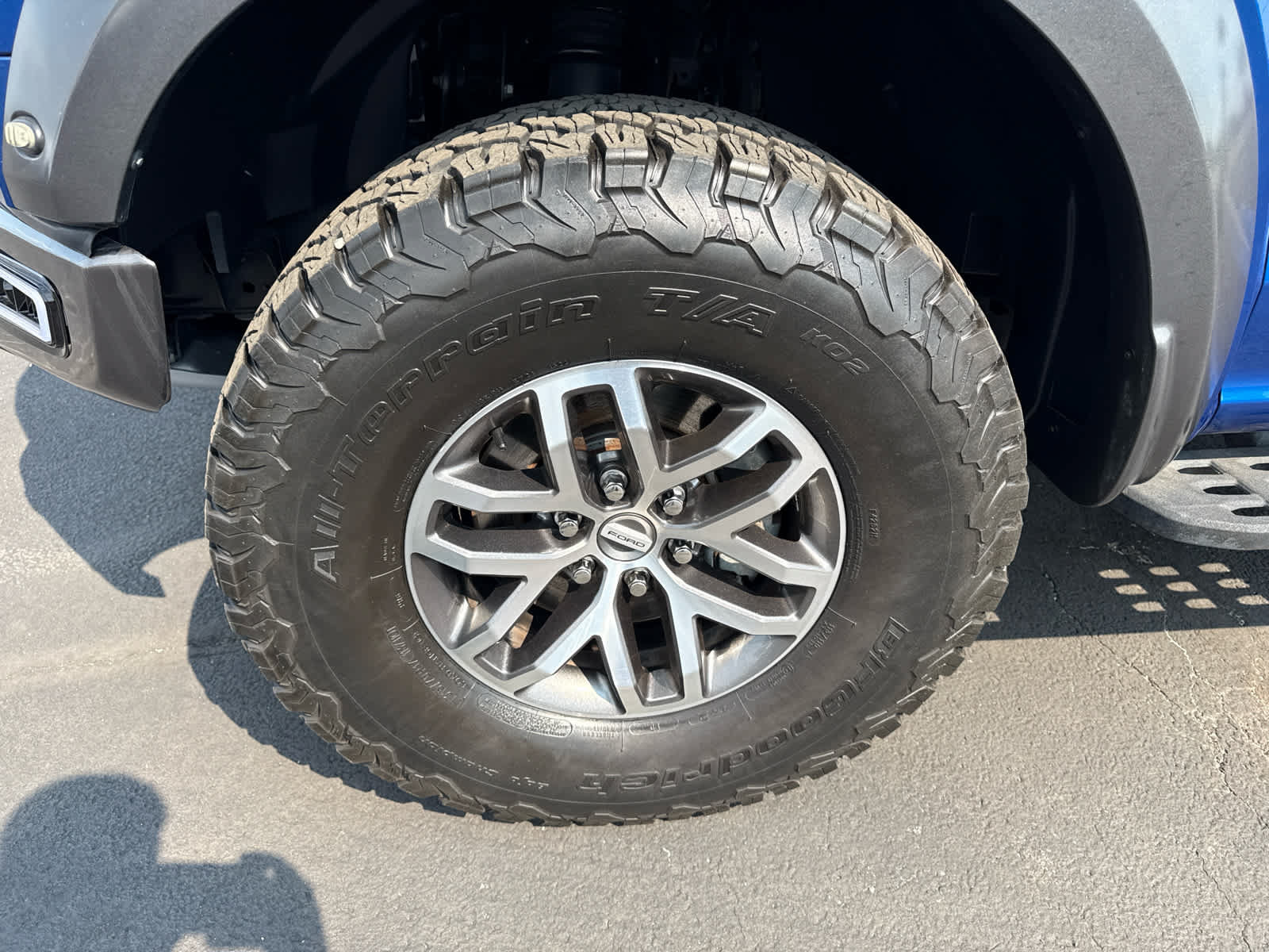 Used 2017 Ford F150 Raptor w/ Equipment Group 802A Luxury AWD/4WD image 9