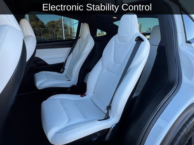 Used 2023 Tesla Model X Plaid image 4