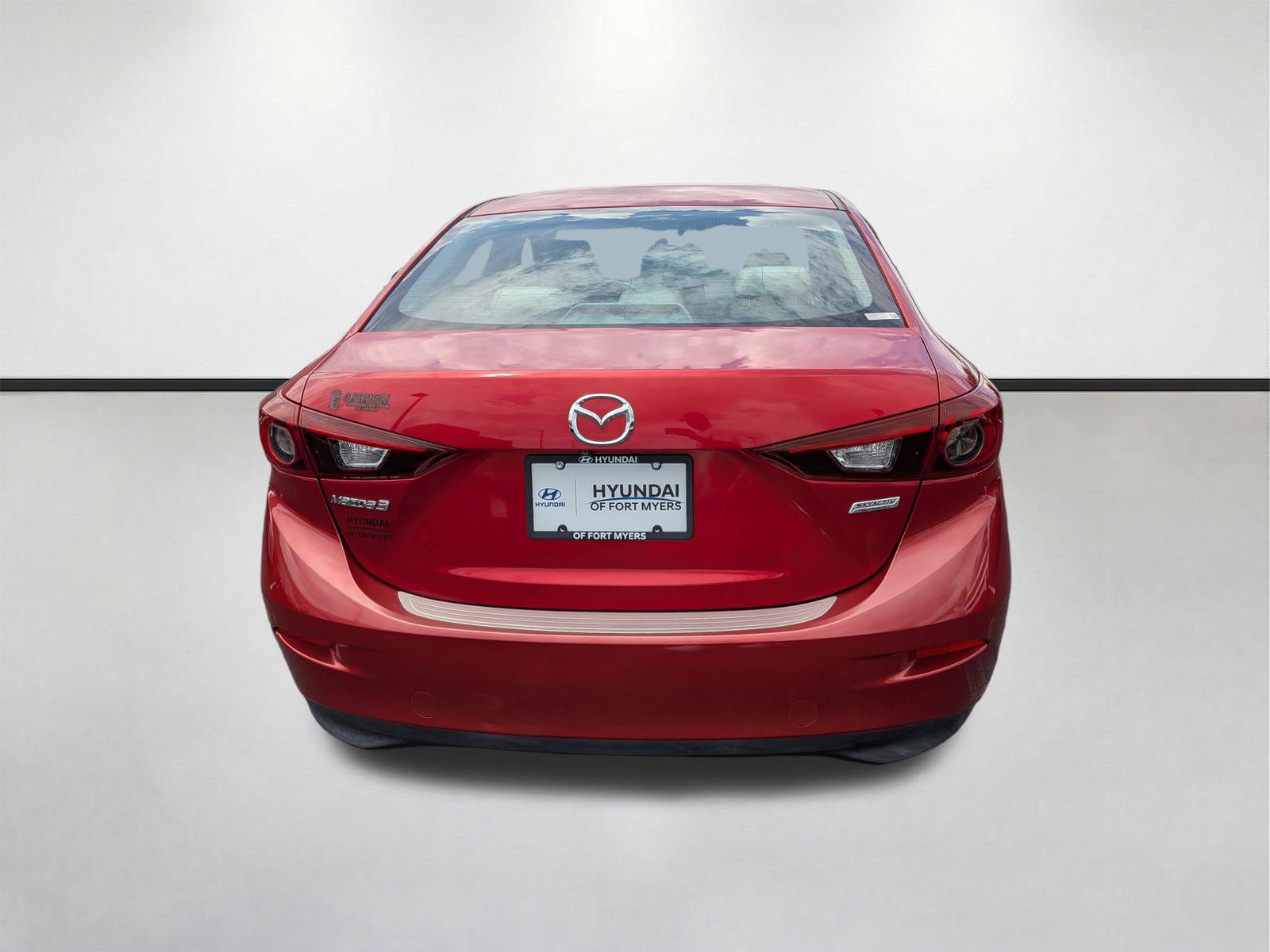 Used 2017 MAZDA MAZDA3 Sport w/ Preferred Equipment Package FWD image 5