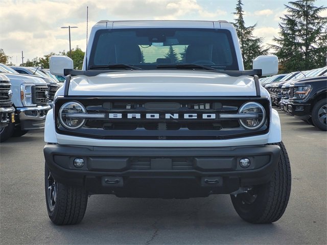 New 2025 Ford Bronco Outer Banks image 3