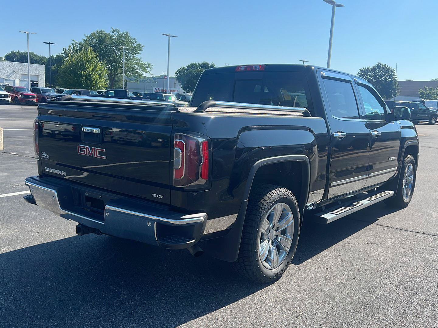 Used 2018 GMC Sierra 1500 SLT AWD/4WD image 5