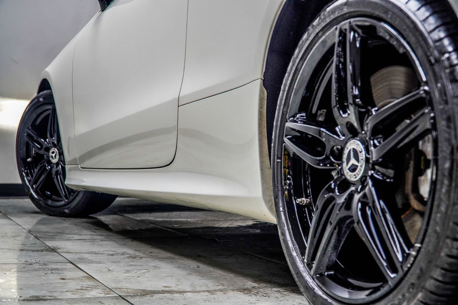 Used 2018 Mercedes-Benz E 400 4MATIC Coupe w/ Premium 2 Package image 15