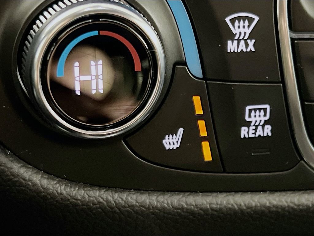 Used 2023 Chevrolet Equinox LT image 19