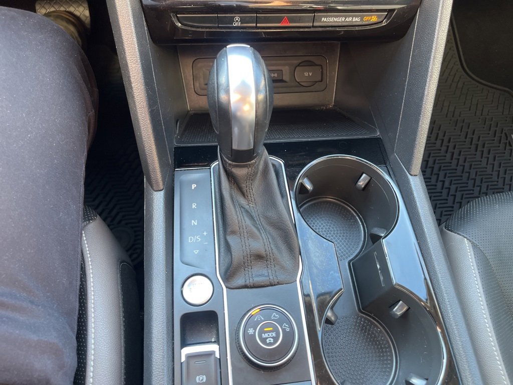 Used 2021 Volkswagen Atlas SEL Premium image 19