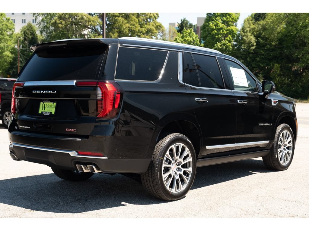 New 2026 GMC Yukon Denali w/ Denali Reserve Package AWD/4WD image 8