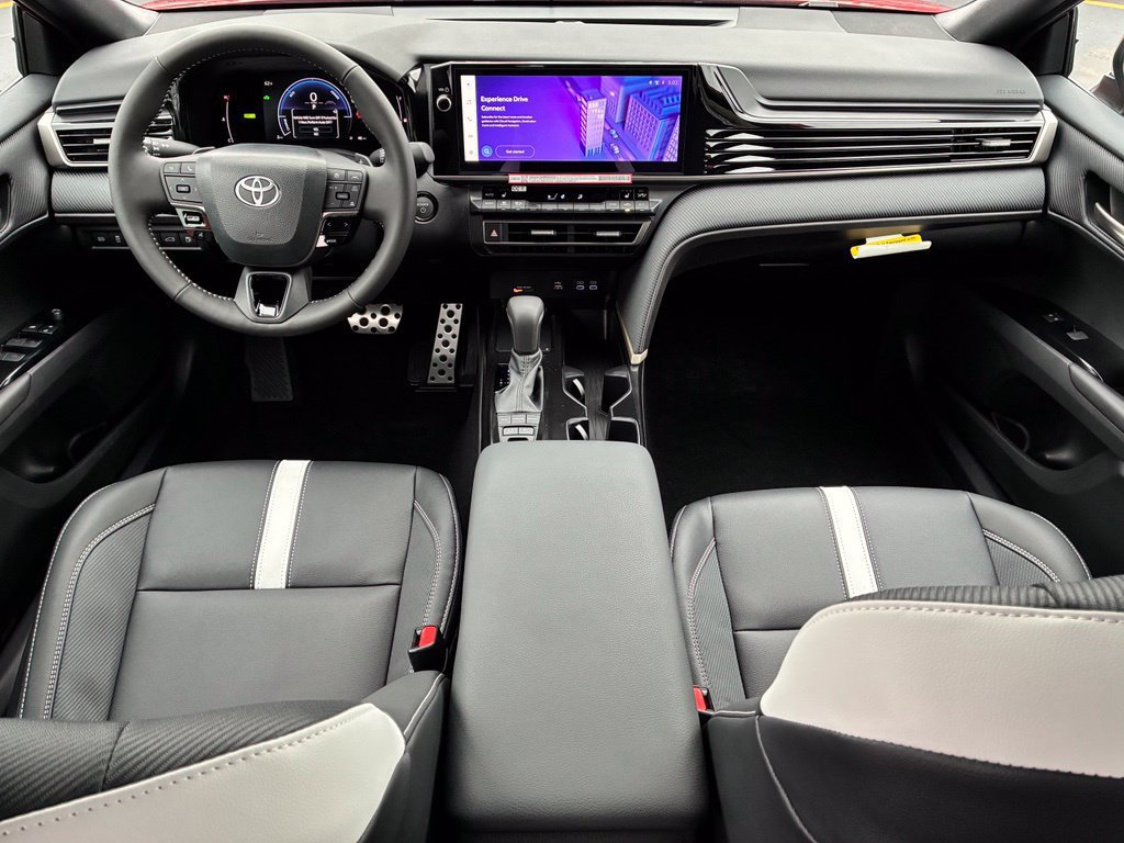 New 2026 Toyota Camry Hybrid AWD/4WD image 5
