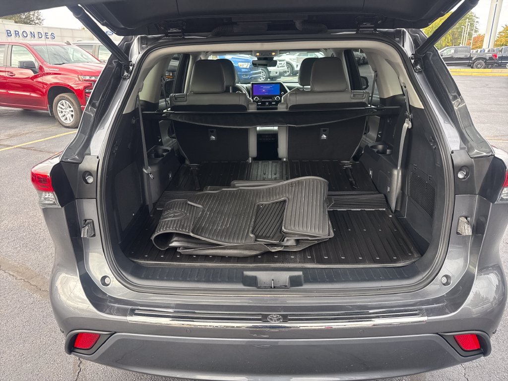 Used 2023 Toyota Highlander Limited AWD/4WD image 13