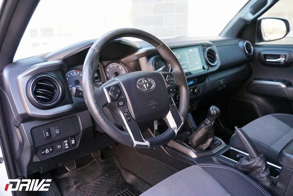 Used 2021 Toyota Tacoma TRD Sport w/ Advanced Technology Package image 19