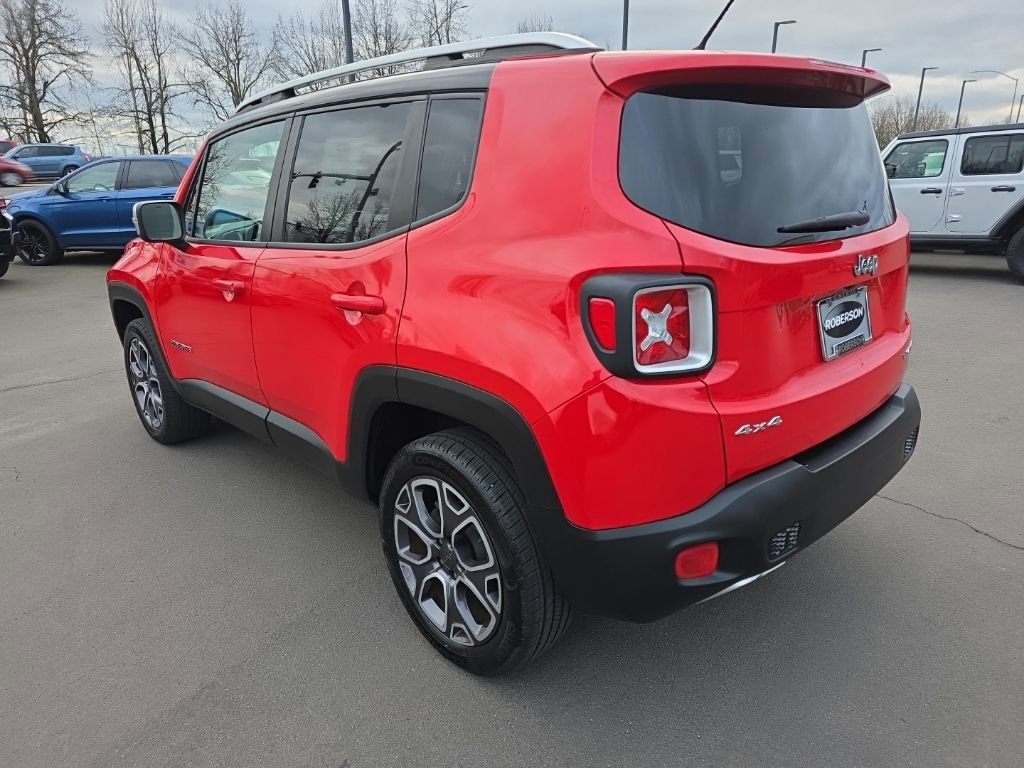 Used 2016 Jeep Renegade Limited image 3
