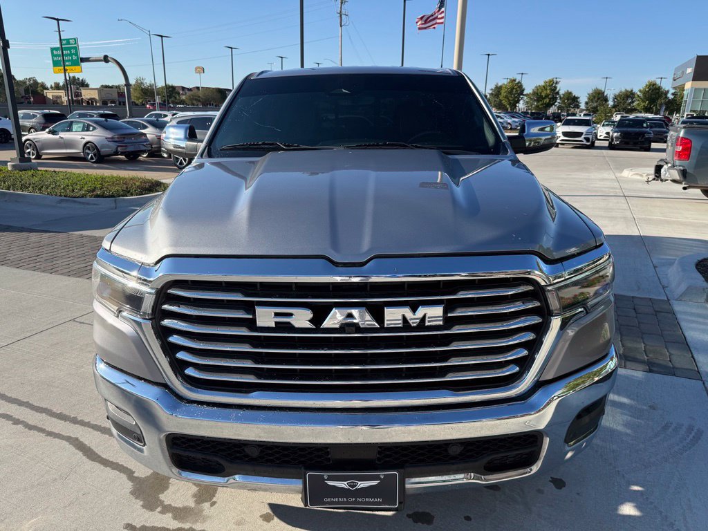 Used 2025 RAM 1500 Laramie AWD/4WD image 7