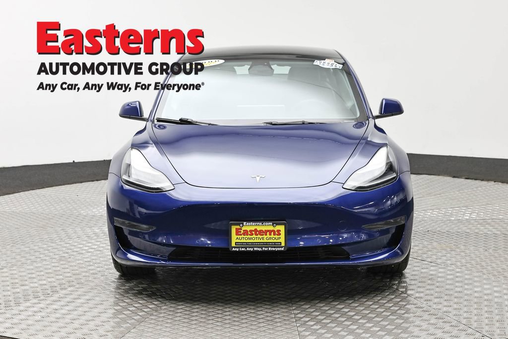 Used 2022 Tesla Model 3 Standard Range RWD image 2