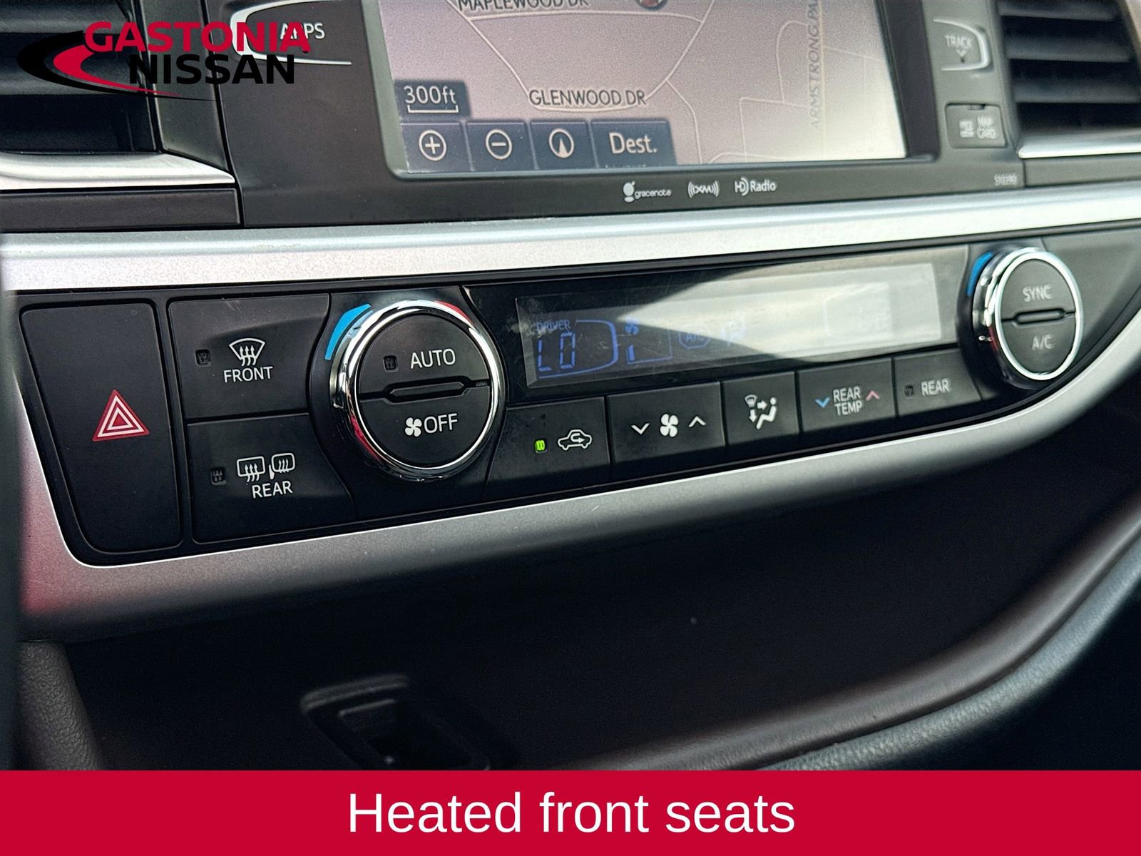 Used 2019 Toyota Highlander XLE FWD image 21