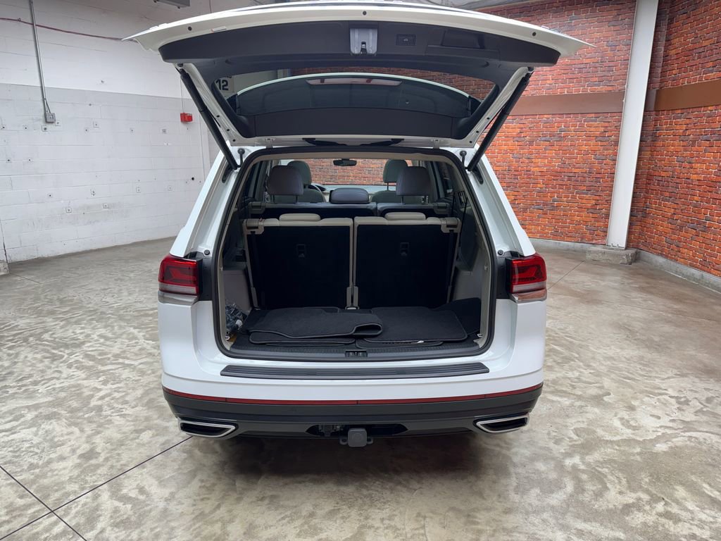 Used 2024 Volkswagen Atlas SE w/ Panoramic Sunroof Package image 26