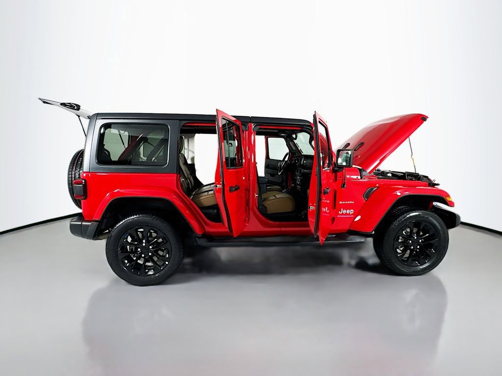 Used 2023 Jeep Wrangler Unlimited Sahara w/ Cold Weather Group image 29