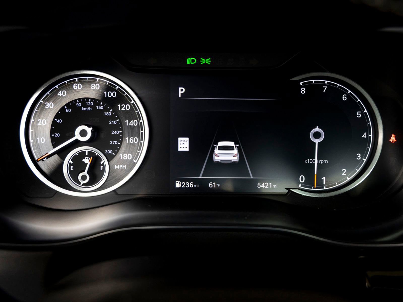 Used 2025 Genesis G70 3.3T Advanced w/ Sport Prestige Package image 12