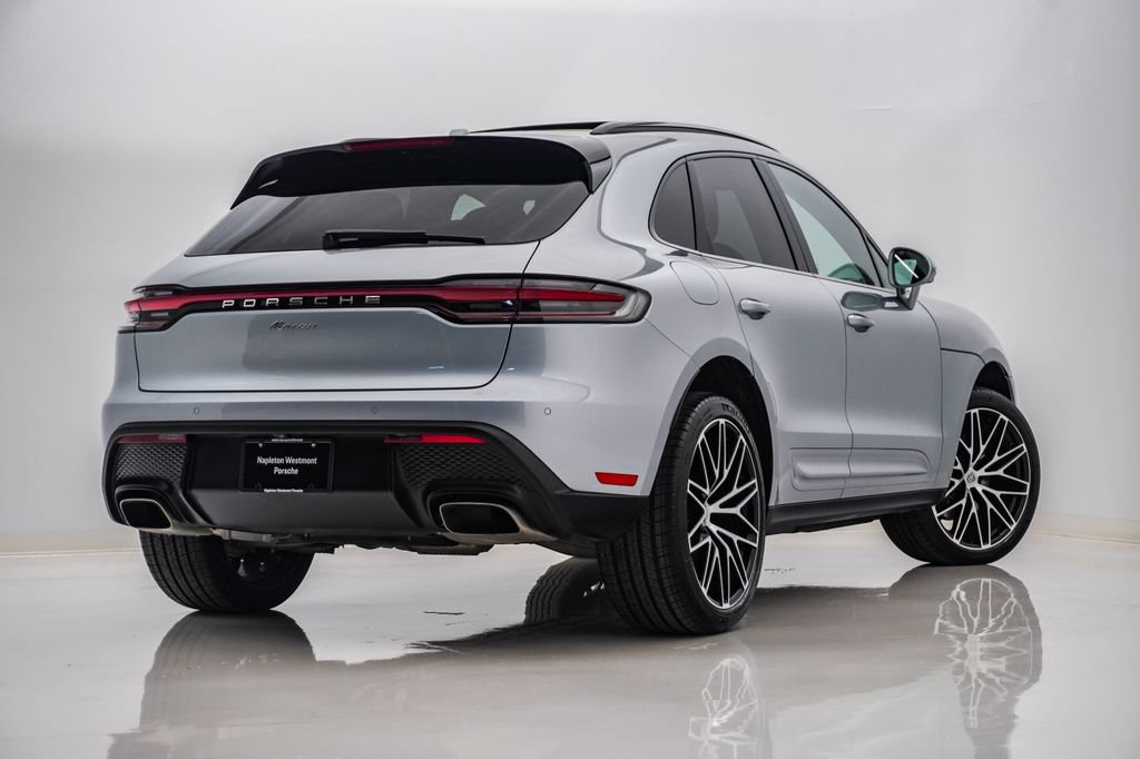 Certified 2026 Porsche Macan AWD/4WD image 12