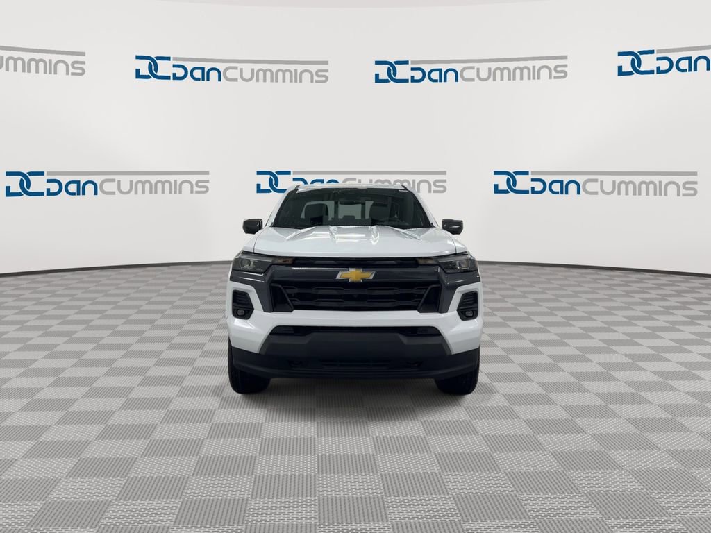 New 2026 Chevrolet Colorado LT w/ LT Convenience Package AWD/4WD image 3