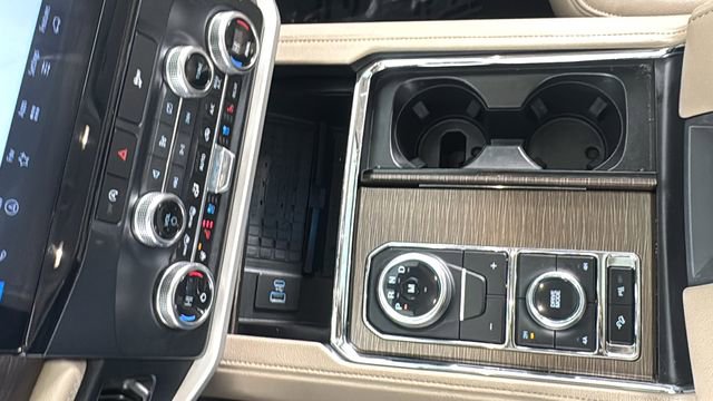 Used 2024 Ford Expedition Max Limited image 31