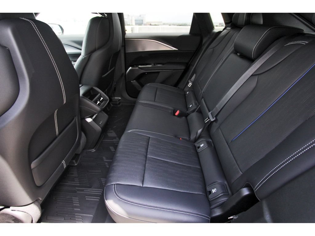 New 2027 Cadillac Lyriq Luxury RWD image 7