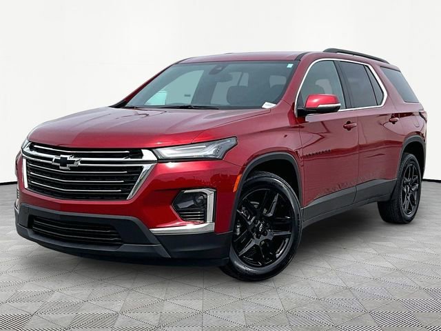 Used 2023 Chevrolet Traverse LT image 3