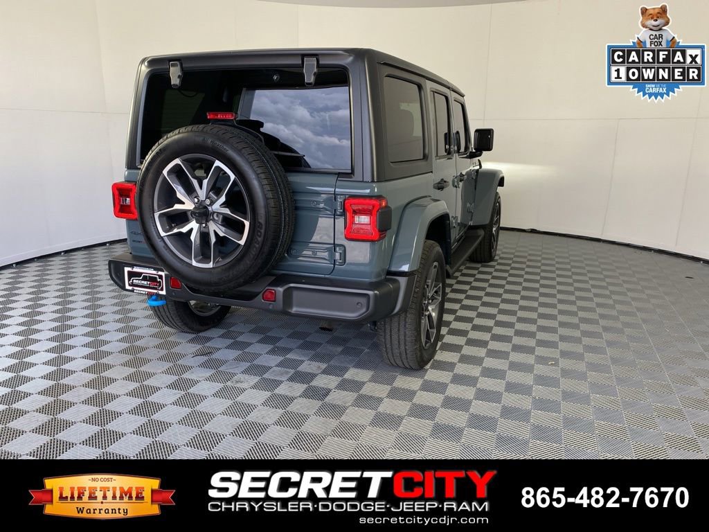 Used 2024 Jeep Wrangler Unlimited w/ Convenience Group AWD/4WD image 7