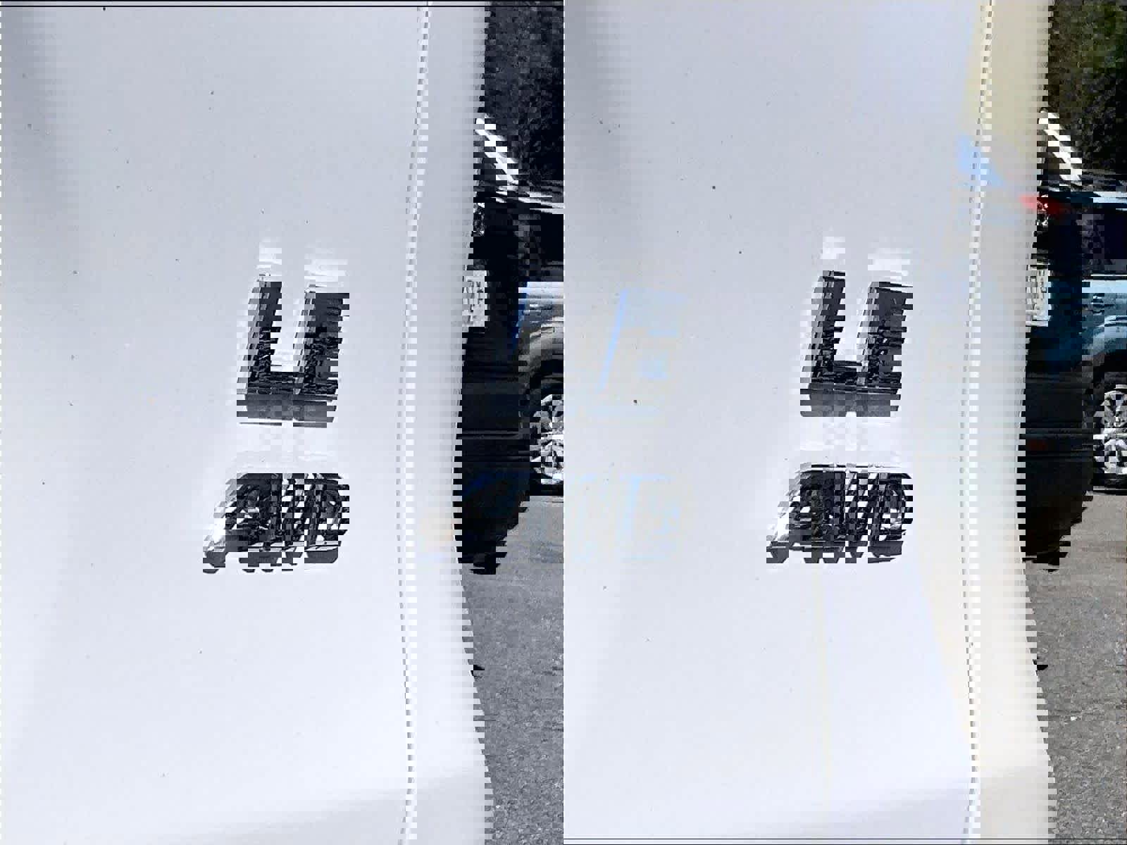 Used 2025 Toyota RAV4 LE image 29