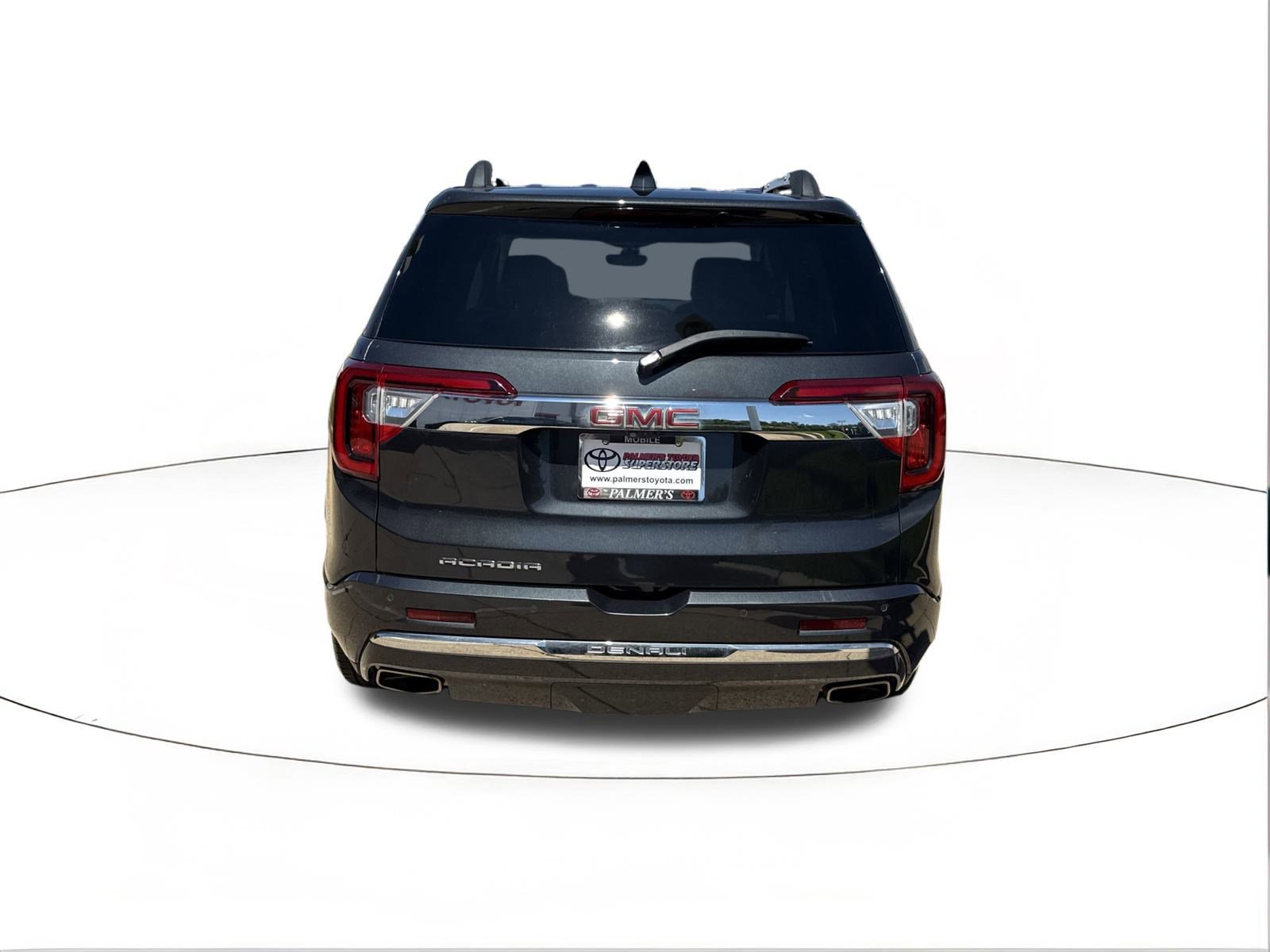 Used 2022 GMC Acadia Denali w/ Denali Technology Package image 4