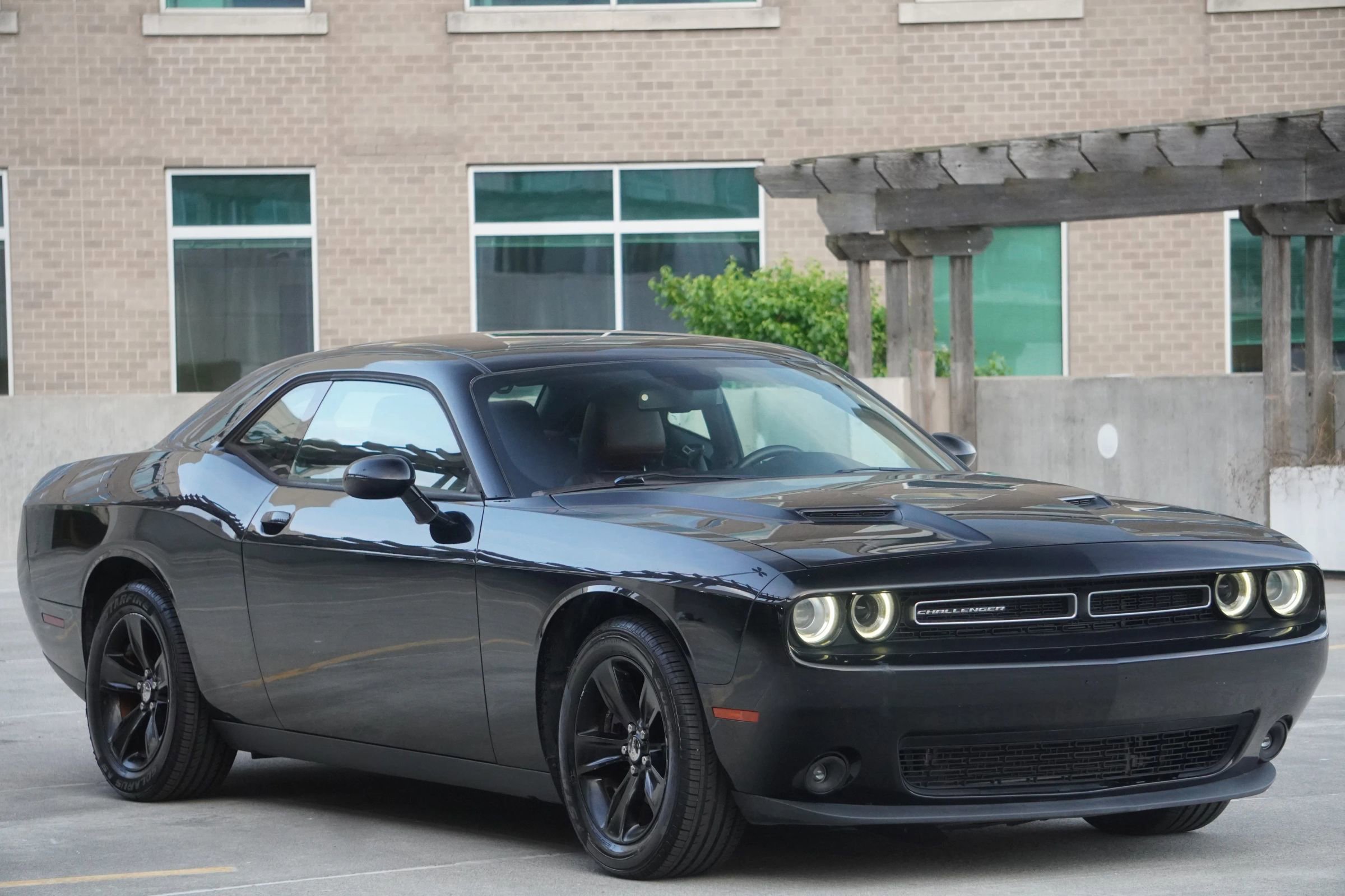 Used 2017 Dodge Challenger SXT RWD image 20